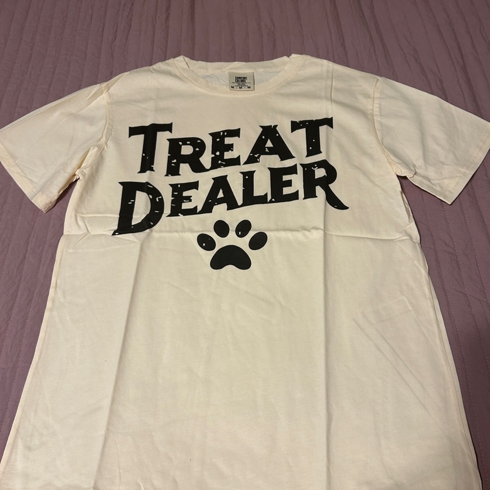 Comfort Colors Treat Dealer Dog T-Shirt - Cream